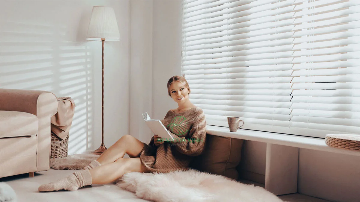 rèm gỗ phòng khách sang trọng và hiện đại rèm gỗ phòng khách sang trọng và hiện đại