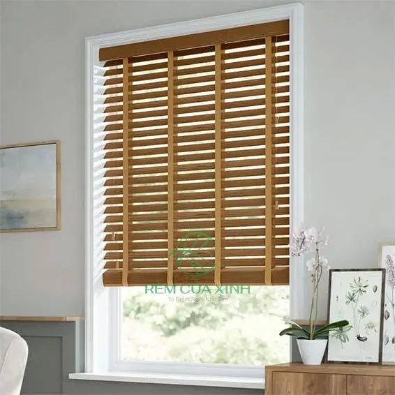 Màn gỗ phòng khách hiện đại sang trọng