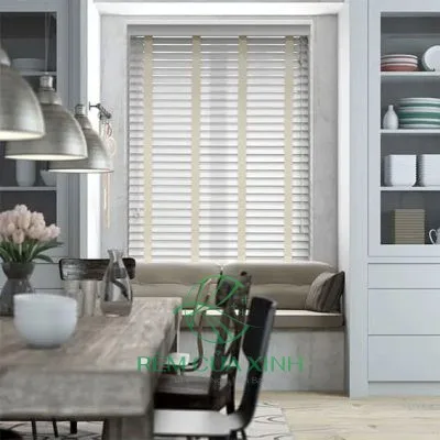 Rèm cửa sổ gỗ giá rẻ tại TPHCM