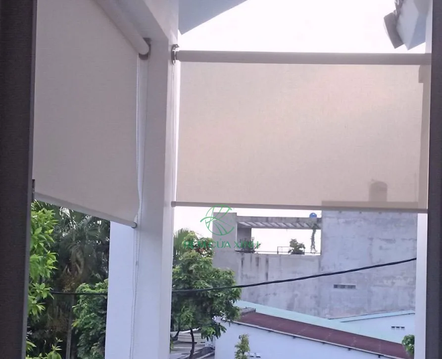 Rèm ban công ngoài trời chống nắng, cản mưa Rèm ban công ngoài trời chống nắng, cản mưa