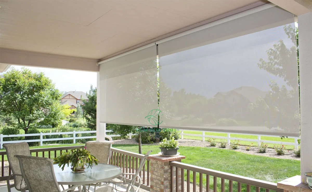 Rèm chống nắng mưa ngoài trời giá tốt