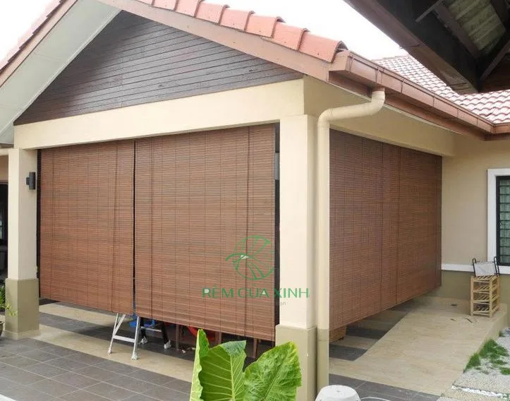 Rèm sáo gỗ ngoài trời chống mưa nắng giá rẻ
