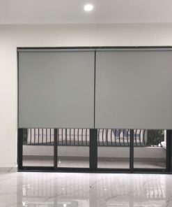 Rèm cuốn chống nắng cửa kính
