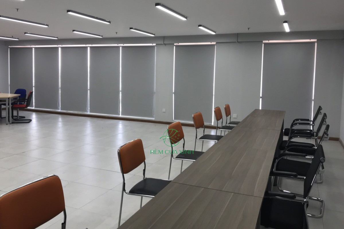 rèm cuốn văn phòng