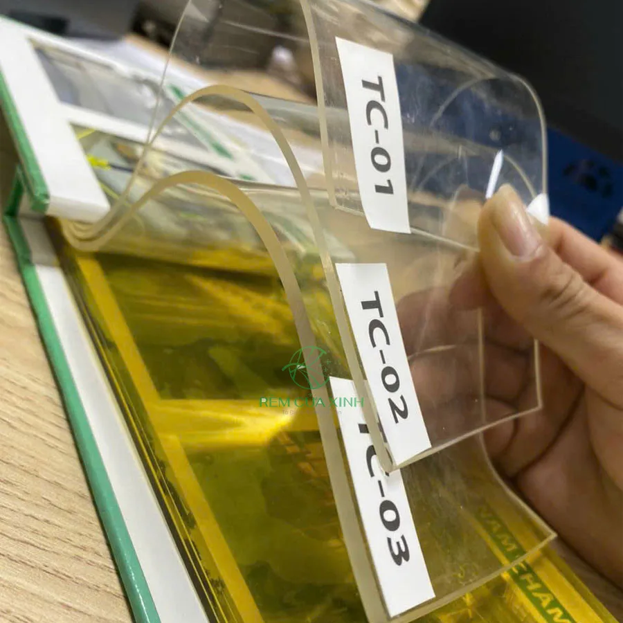 rem-nhua-12 Lắp đặt rèm nhựa ngăn lạnh giá rẻ tại Tp.HCM