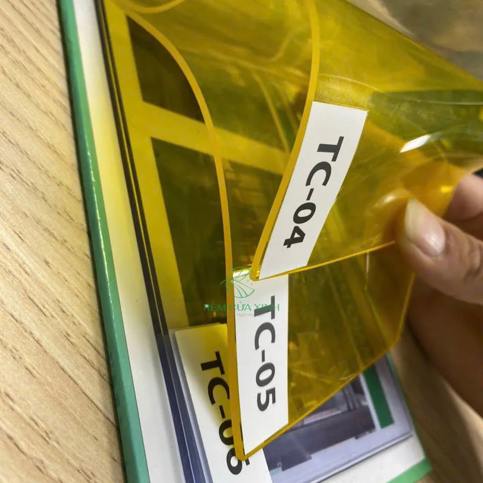 rem-nhua-9 Lắp đặt rèm nhựa ngăn lạnh giá rẻ tại Tp.HCM