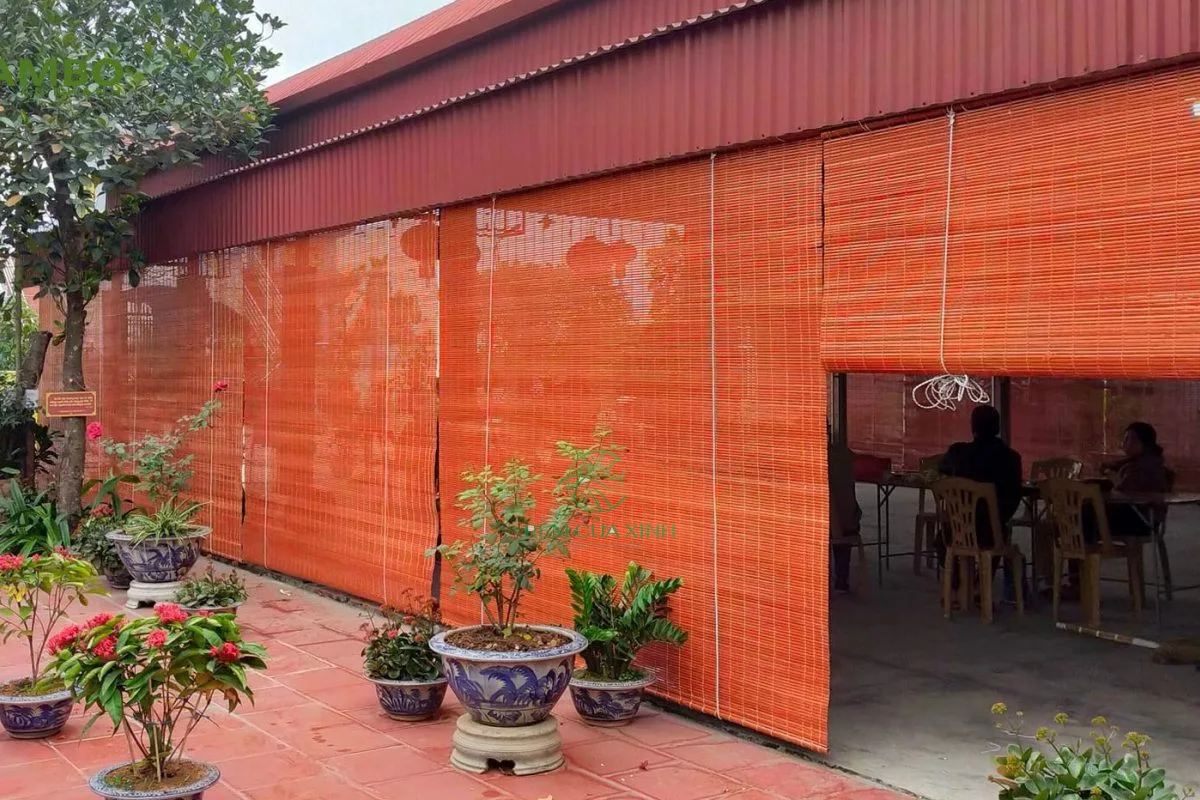 màn rèm tre che nắng mưa