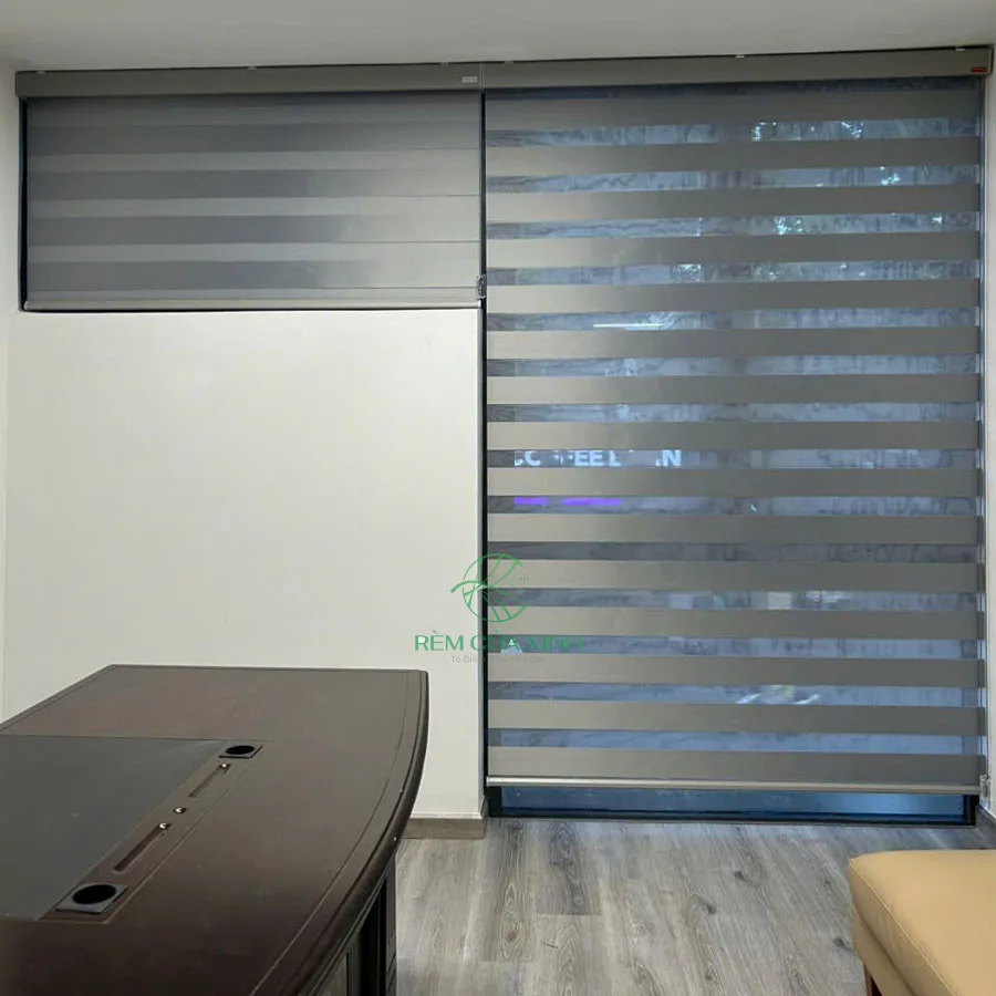 Rèm cầu vồng hiện đại giá tốt, lắp đặt nhanh