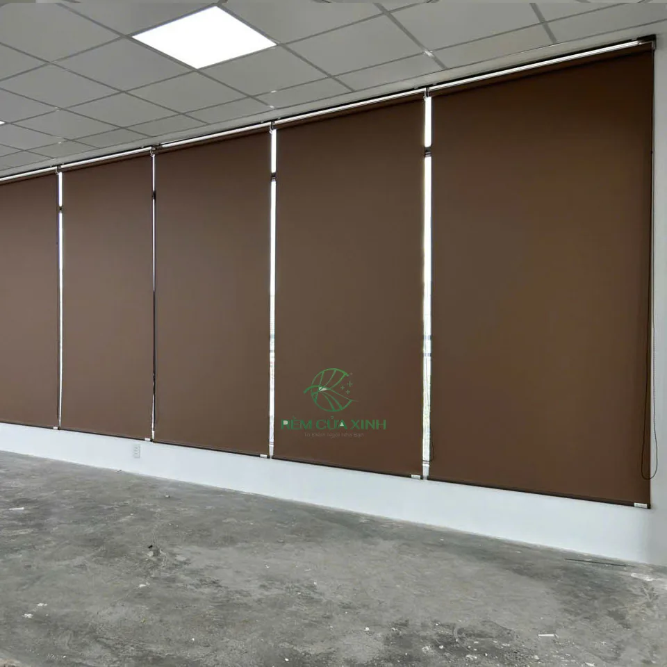 Rèm cuốn điều khiển tự động cao cấp